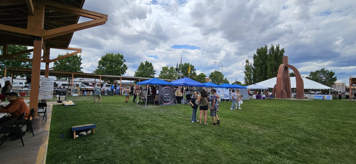 GrantsMSProject's tweet photo. The Rugged West is in full swing today at the Fire and Ice Park. Come by and check it out! There are many vendors and food trucks. It's fun for the whole family! https://t.co/2R6yiDOviR