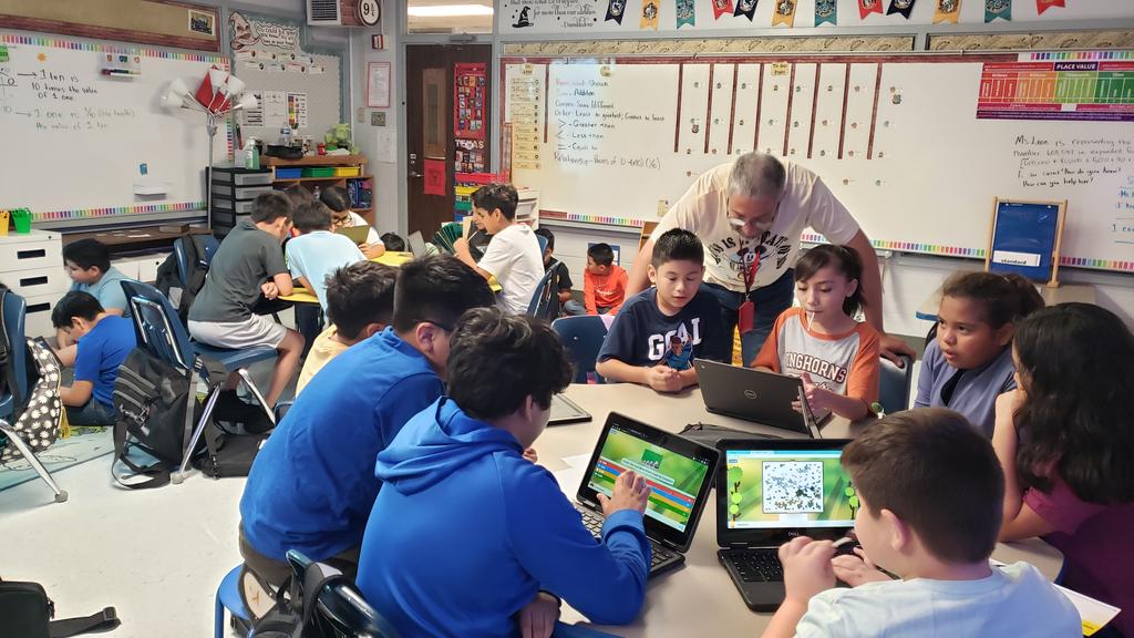 lvidal08's tweet photo. My 4th grade students had a blast working with Mr. Santillan's 4th graders! Both classes collaborated as a team to complete a painting by solving place value and fact fluency questions. #pisdmathchat https://t.co/ssmlKdb8Lm
