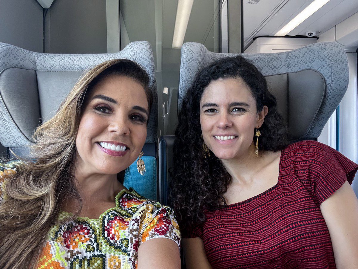 MaraLezama's tweet photo. En camino a #Cancun, en el @TrenMayaMX 🚈, con mi amiga la Secretaria de Gobernación @LuisaAlcalde. https://t.co/8yjndhtSQY