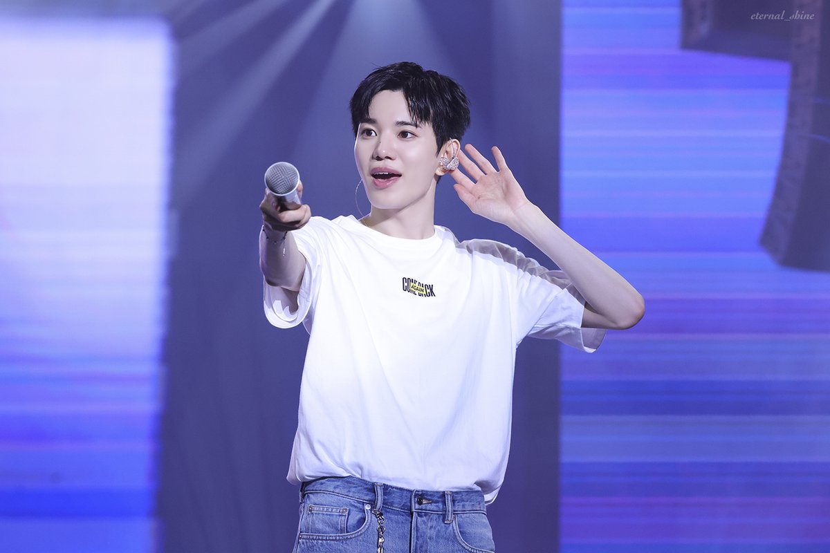 eternal_ifnt's tweet photo. 230820 인피니트 콘서트 COMEBACK AGAIN 

울 막둥이 무대위 모습 너무 예뻐엉 
성종아 생일 축하해!!!🥳🤡🥳🤡

 #안녕미미쫑_생일엔_인스피릿이지
#Happy30thLeeSungJongDay 
#성종 #SungJong #미미쫑 #이성종 
#Leesungjong #쫑쫑 
#beautiful_boy https://t.co/HFqSkECoUW