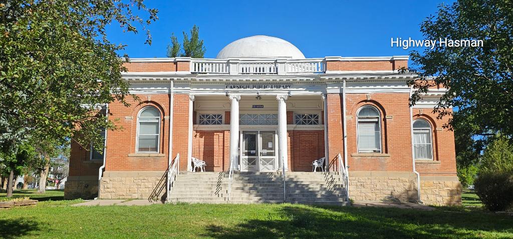 This is the only operating Carnegie Library in New Mexico. 

Las Vegas 

#NewMexico 
#photo
@nmstatelibrary