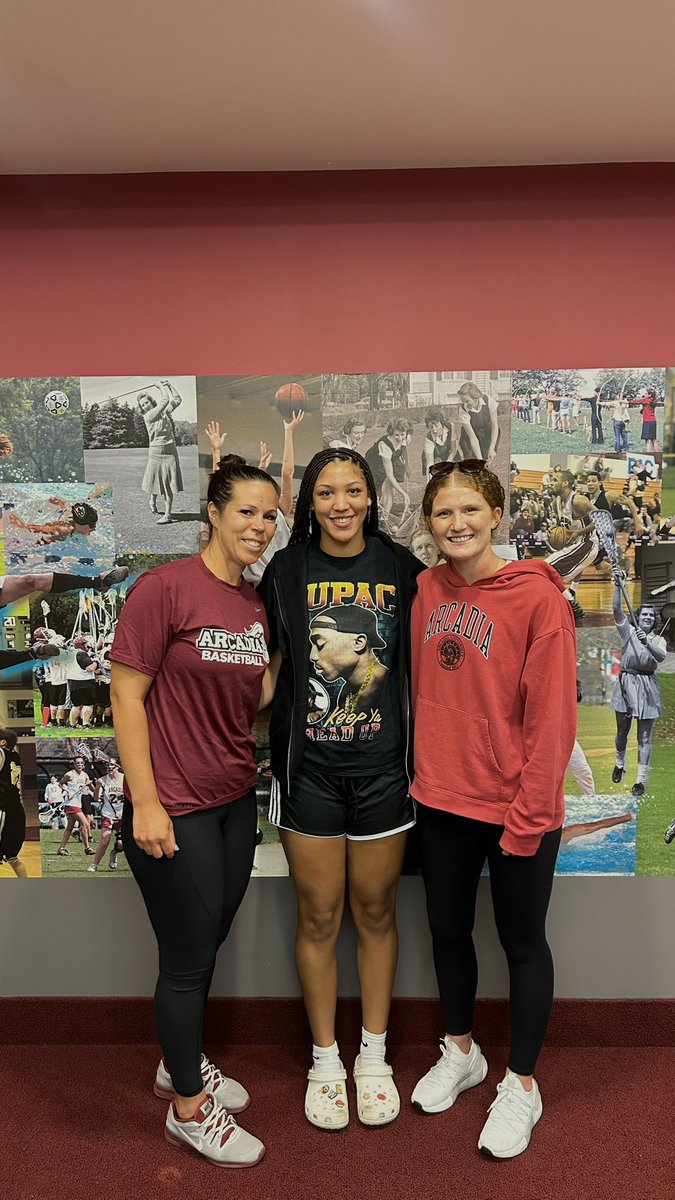 Ciarra Gibbs (@ciarragibbs) on Twitter photo After a great visit <a href="/Arcadia_WBB/">Arcadia Basketball</a> i’m blessed to receive a roster spot to play at the next level! Thank you Coach <a href="/jhartzell44/">Jackie Hartzell</a> & Coach <a href="/Rylaayyy/">Rylee Derr</a> ❤️🤍 After a great visit <a href="/Arcadia_WBB/">Arcadia Basketball</a> i’m blessed to receive a roster spot to play at the next level! Thank you Coach <a href="/jhartzell44/">Jackie Hartzell</a> & Coach <a href="/Rylaayyy/">Rylee Derr</a> ❤️🤍