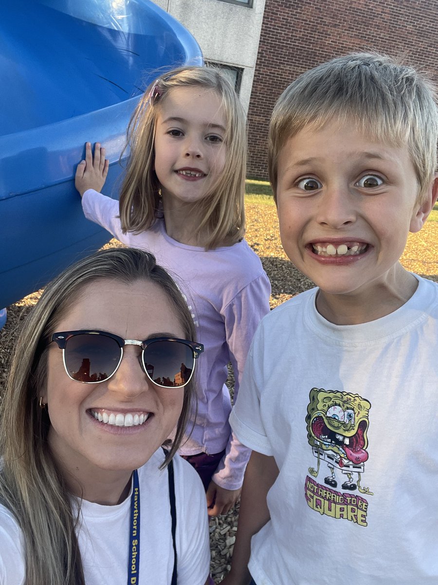 A few favorite moments from our first week of school! We are so excited for the year ahead at Townline! #EaglePride <a href="/District_73/">Hawthorn District 73</a>