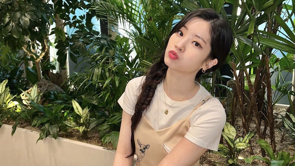 numjin9's tweet photo. put 4 of your biases from different groups and see if people think you have a type

(i wanna do this cuz i wanna see if you guys think i have clear a type lmao) https://t.co/SaGn1loNXa