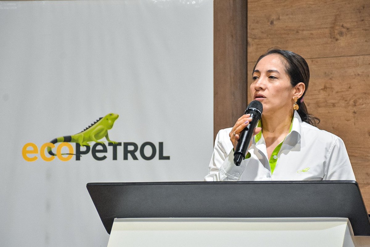 CCCASANARE's tweet photo. #PrimerEncuentro de promoción de la Cultura Solidaria en #Casanare con @ECOPETROL_SA. El encuentro incluye la ceremonia de clausura de 6 diplomados orientados a fortalecer los actores sociales y comunitarios de 6 mutuales y 39 fondos solidarios de #Tauramena, #Aguazul y #Yopal. https://t.co/krVhJwqZ29