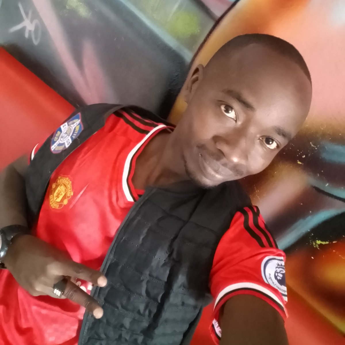 EricMakaka's tweet photo. #NewProfilePic https://t.co/ZwcXkXCG1t