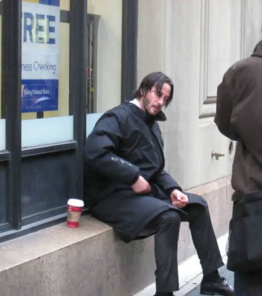 CryptoWolfManTR's tweet photo. Keanu Reeves: ''Derin bir yalnızlık hissediyorum..'' https://t.co/rGjar923iP