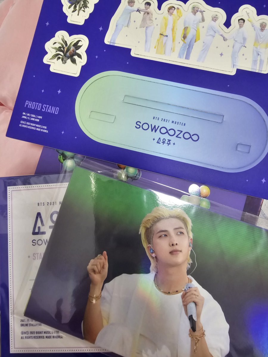 Iademetrio's tweet photo. Sowoozoo digicode di pa na scan yung code may tupi lang sa postcard ni jin yung gilid
P800 https://t.co/8a1l3Ws97e