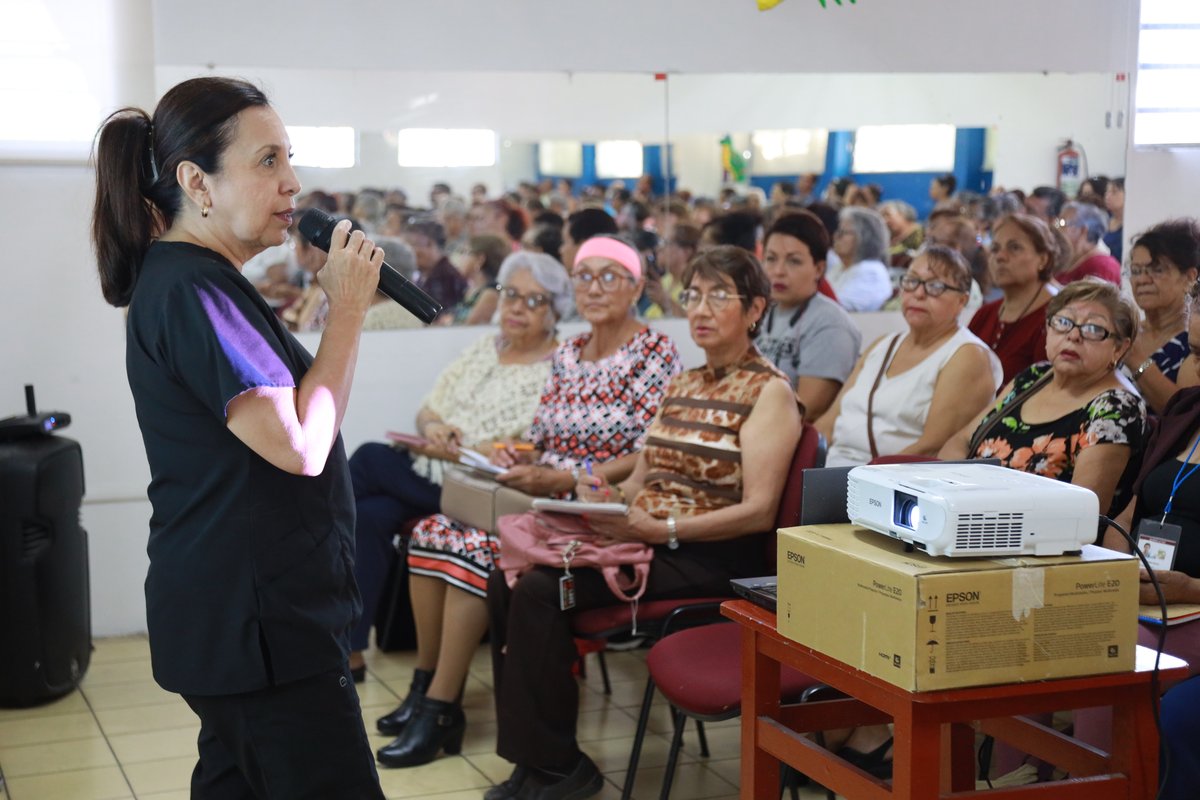 AlbertoEsquerG's tweet photo. En nuestro estado, las personas mayores cuentan.
La #UNI3 del DIF Jalisco ofrece diversos talleres para fortalecer la activación en la vejez y el cuidado de la salud a cualquier edad.
Ingresa a https://t.co/uykQE5GSTu para conocer las actividades. https://t.co/RkqZFgvzdp