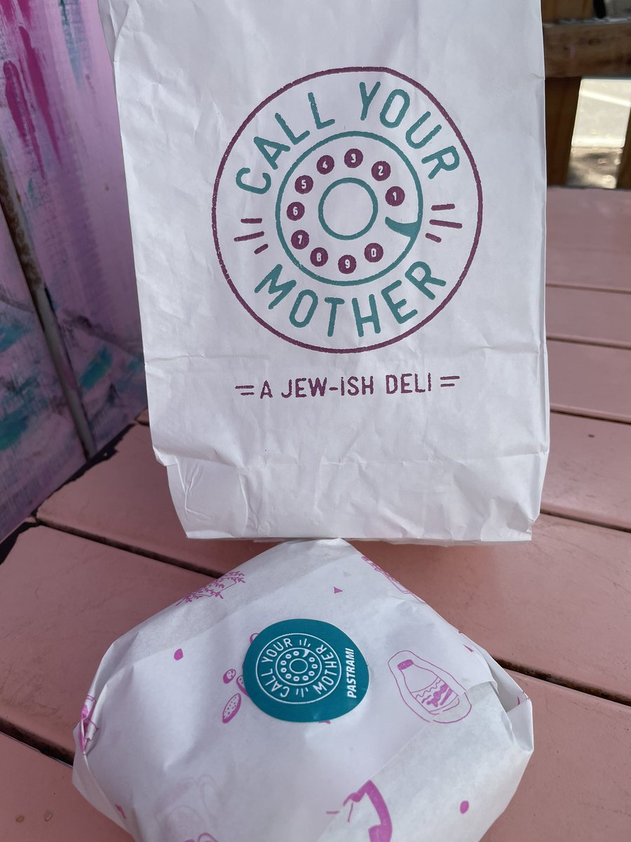 _DreamWeaver's tweet photo. Stopped by one of DC’s hidden gems this morning. It’s known as the area’s leftist bagel spot. https://t.co/u9PYxSXv5u