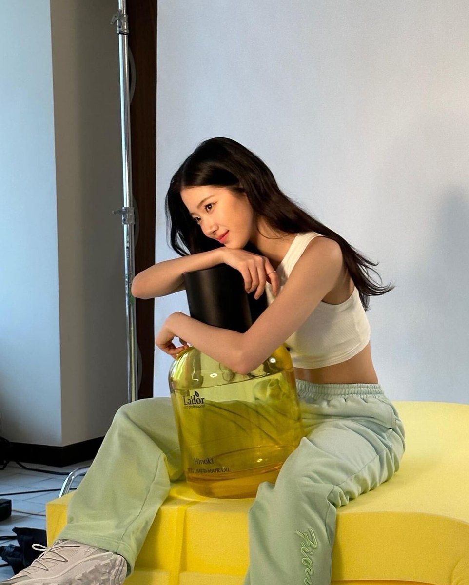 KZHSOURCE's tweet photo. 230902 - kazuha instagram update (1/3)

- lador 💛
@.lador_kr https://t.co/KL9Og0xckI