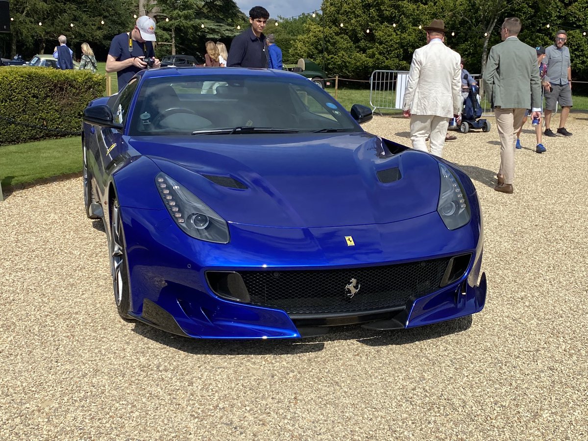 markrh7's tweet photo. Excellent day at @SalonPriveUK club day with Ferrari owners club - some great cars …. https://t.co/gxkB8tbj3v
