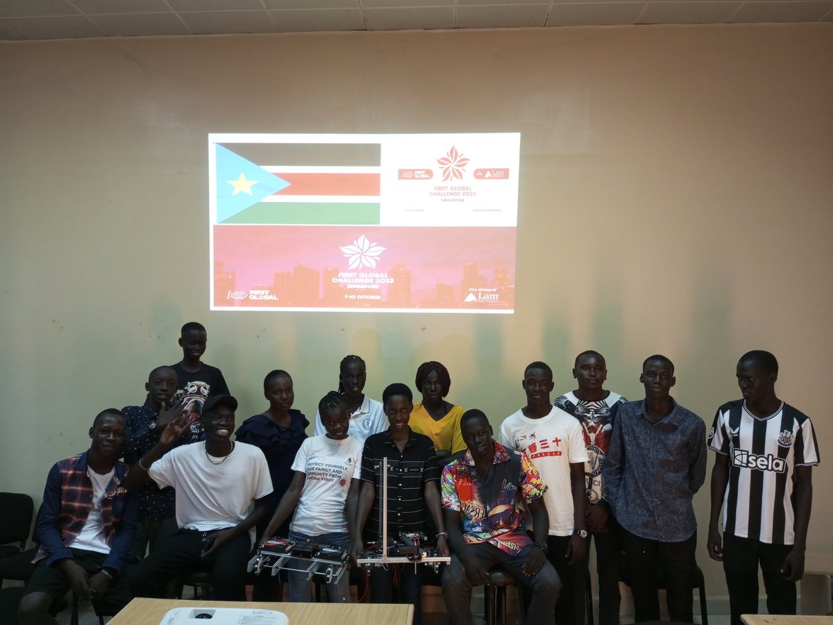 FlaxorLyta's tweet photo. Singapore 🇸🇬we are coming south Sudan 🇸🇸 we gonna make our country proud #firstglobalchallenge2023 https://t.co/B8x2RJKUWb