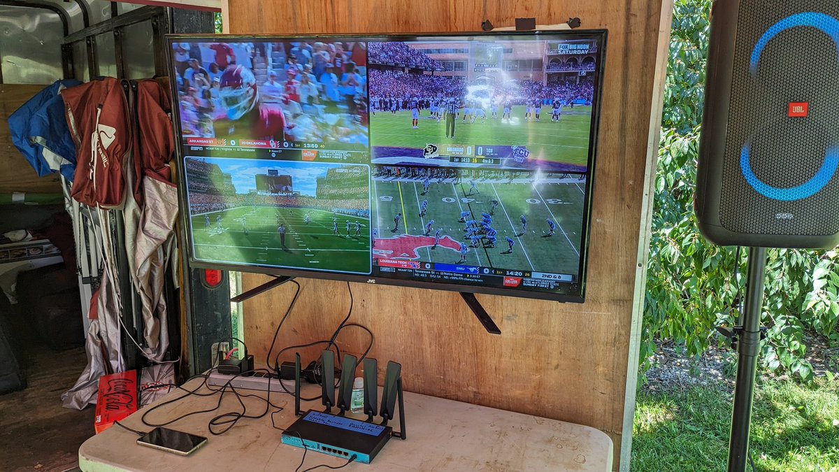 ArchonVT's tweet photo. Noon kickoffs are off and running and we're back in Lot 18 @thekeyplay https://t.co/vvwC3LaMQi