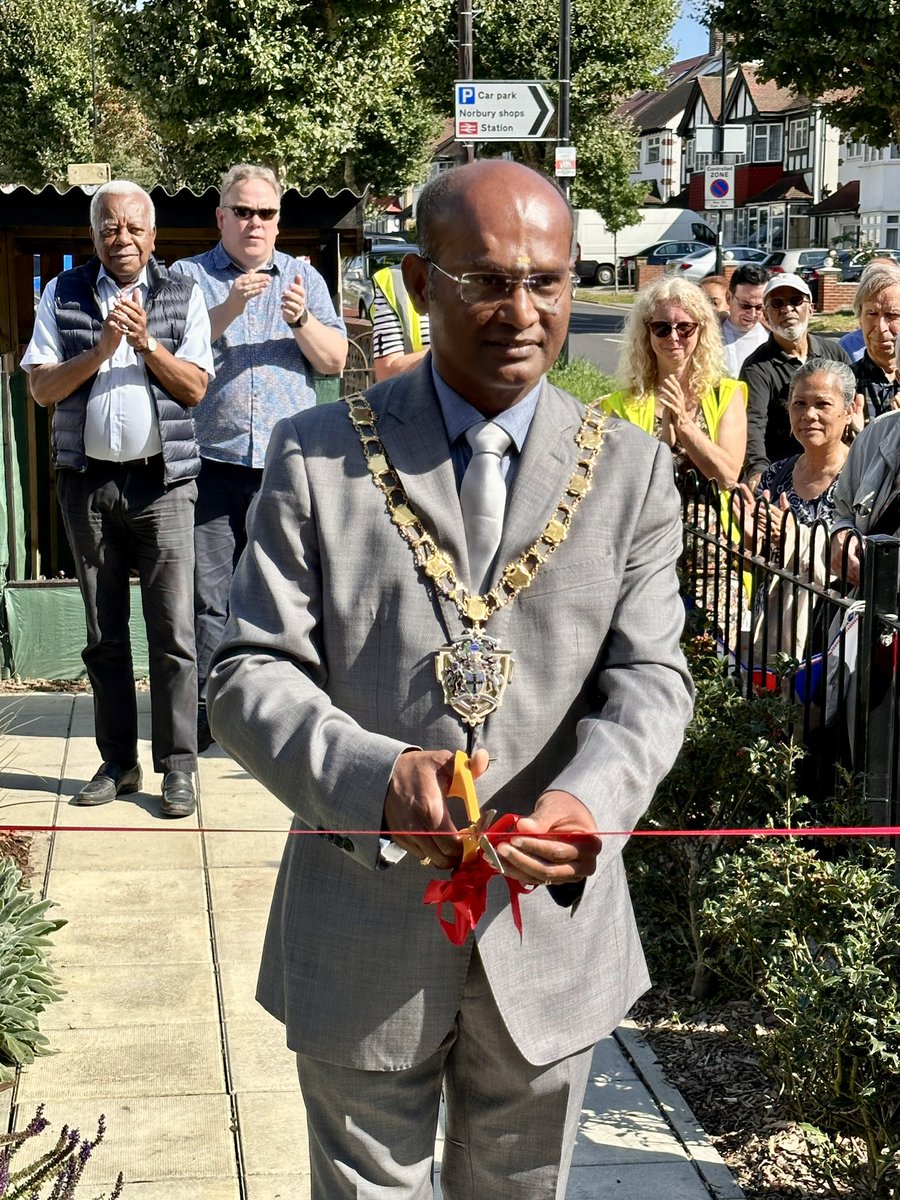 Thanks to everyone that attended our official opening of Maggie’s Garden today and to our special guests Mayor @JasonForCroydon, @SirTrevorMacDon and @AppuDhamodaran for undertaking the opening presentation & dedication to the late Cllr Maggie Mansell. #croydon #norbury #sw16