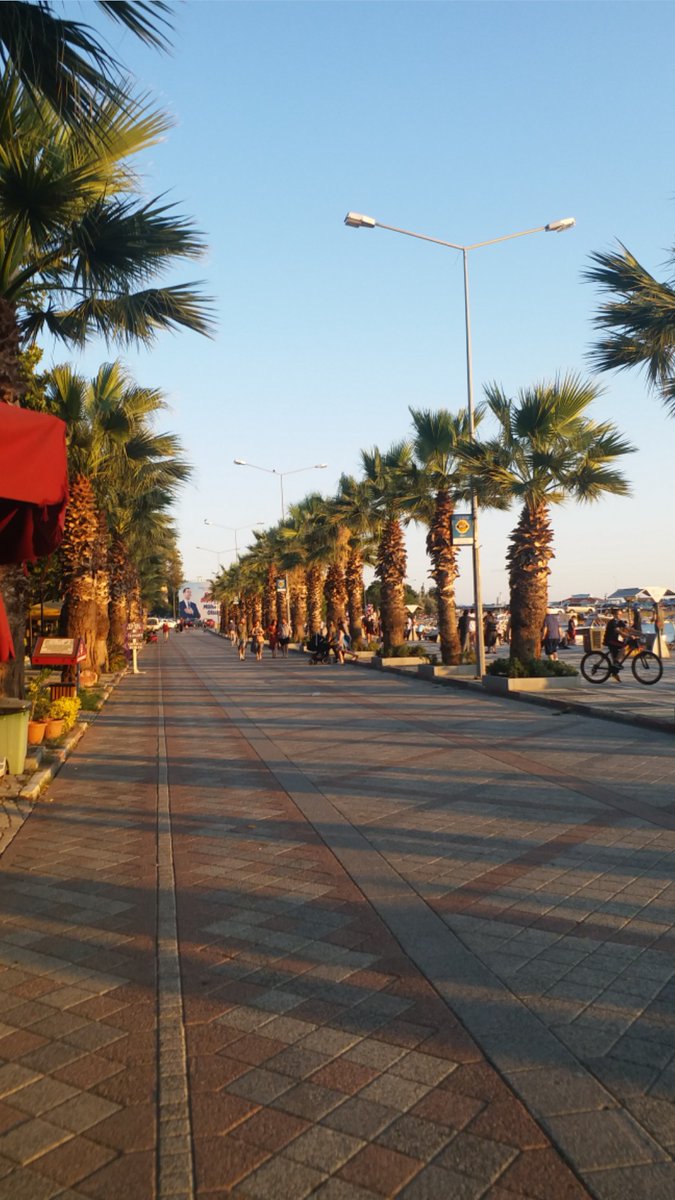 Bu aksam silivrideyim  sohbet etmek.isteyen.cift arkadaslar