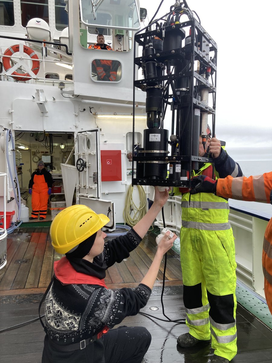 Uwe John tweet media