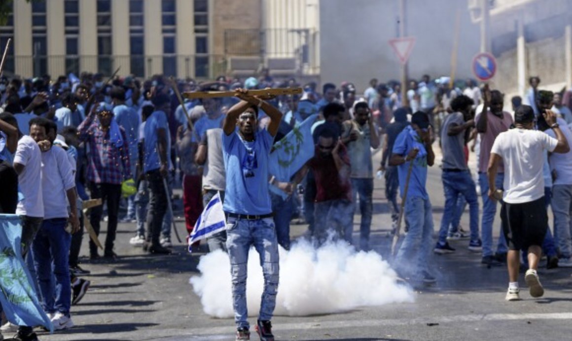 martinplaut's tweet photo. Switzerland, Norway and Israel: pro-govenment Eritreans attempting to hold "festivals" to support President Isaias's regime and raise money for his repressive government were blocked. Pro-democracy campaigners came from across Europe and Israel to halt these events https://t.co/nLwJrSLwKk