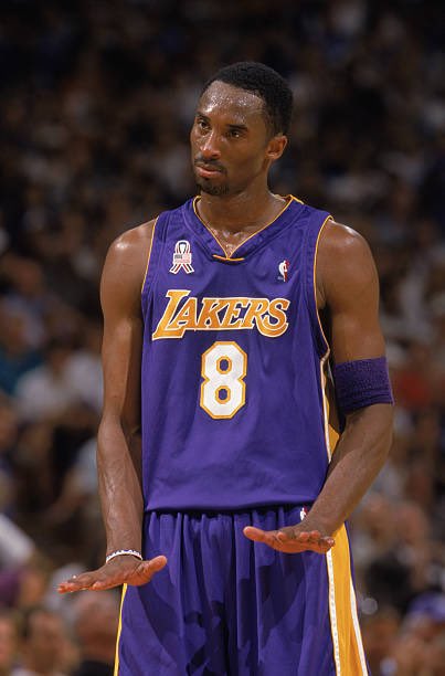 TheGOATSofball's tweet photo. Kobe scored (21,065) and averaged (28.2) the most points in the hardest decade to score in NBA history. He did this while making 9 All-Defensive and 10 All-NBA selections and winning four rings. The 00's decade most definitely belonged to Kobe Bryant... https://t.co/7NG2kwYGAh