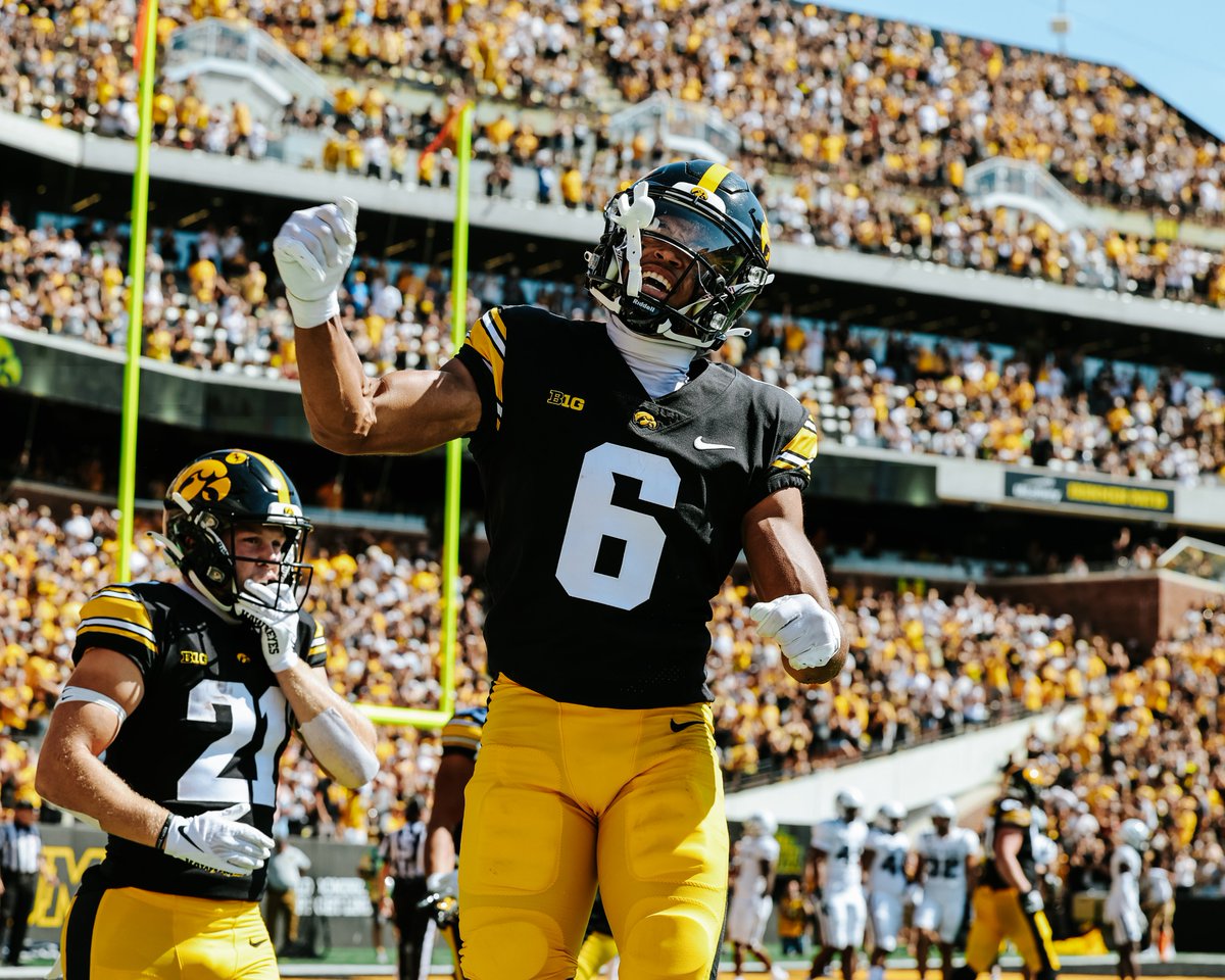 First Hawkeye TD Mood ‼️

#Hawkeyes