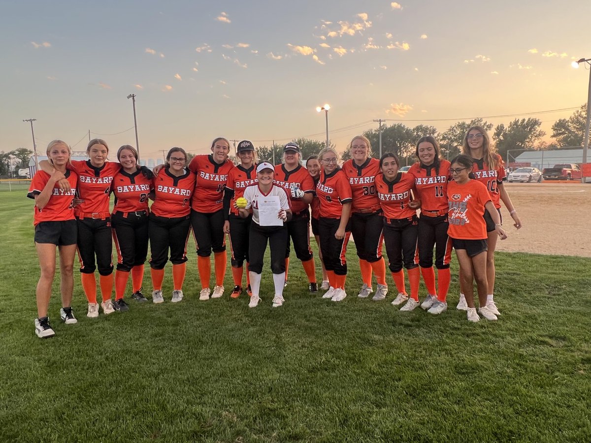 bayardHSSB's tweet photo. The Player's Choice award

Bayard Tiger players wanted to pick one player from the other team @ each home game that shows sportsmanship to everyone involved.

Thursday night they started that tradition with @ChadronHS &amp; #12 Kinley Richardson
#sportsmanship #culture
@BayardTigers https://t.co/GdpbcyiO6w