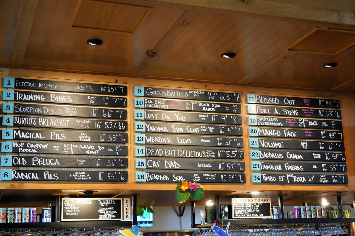 PinthousePizza's tweet image. Lageritaville is here and with the news of Jimmy Buffett's passing, we are also celebrating him today. We've got Tropical suds, the Burgler OTM pie, new merch, and live steel drums from 12p - 3p. Portion of proceeds will benefit Maui Strong Fund. #ripJB