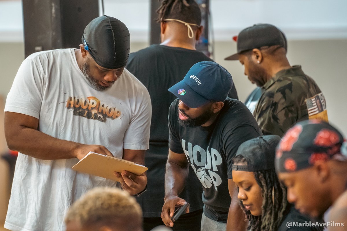 🏀 <a href="/yosinubi/">ÂKĪN¥€MÎ</a> &amp; @bakarijbmusic cooking up a master plan 

📷: @marbleavefilms @marbleaveent #HoopHop2023