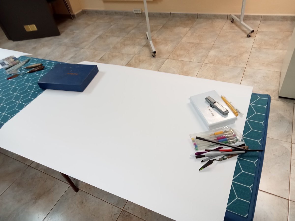 SHF_Comic's tweet photo. Empieza el taller "Libertad creativa contra toda autoridad menos con mi mamá" a cargo de El Yako
#jacacomic #bd #comic https://t.co/FX8QcWEyWk