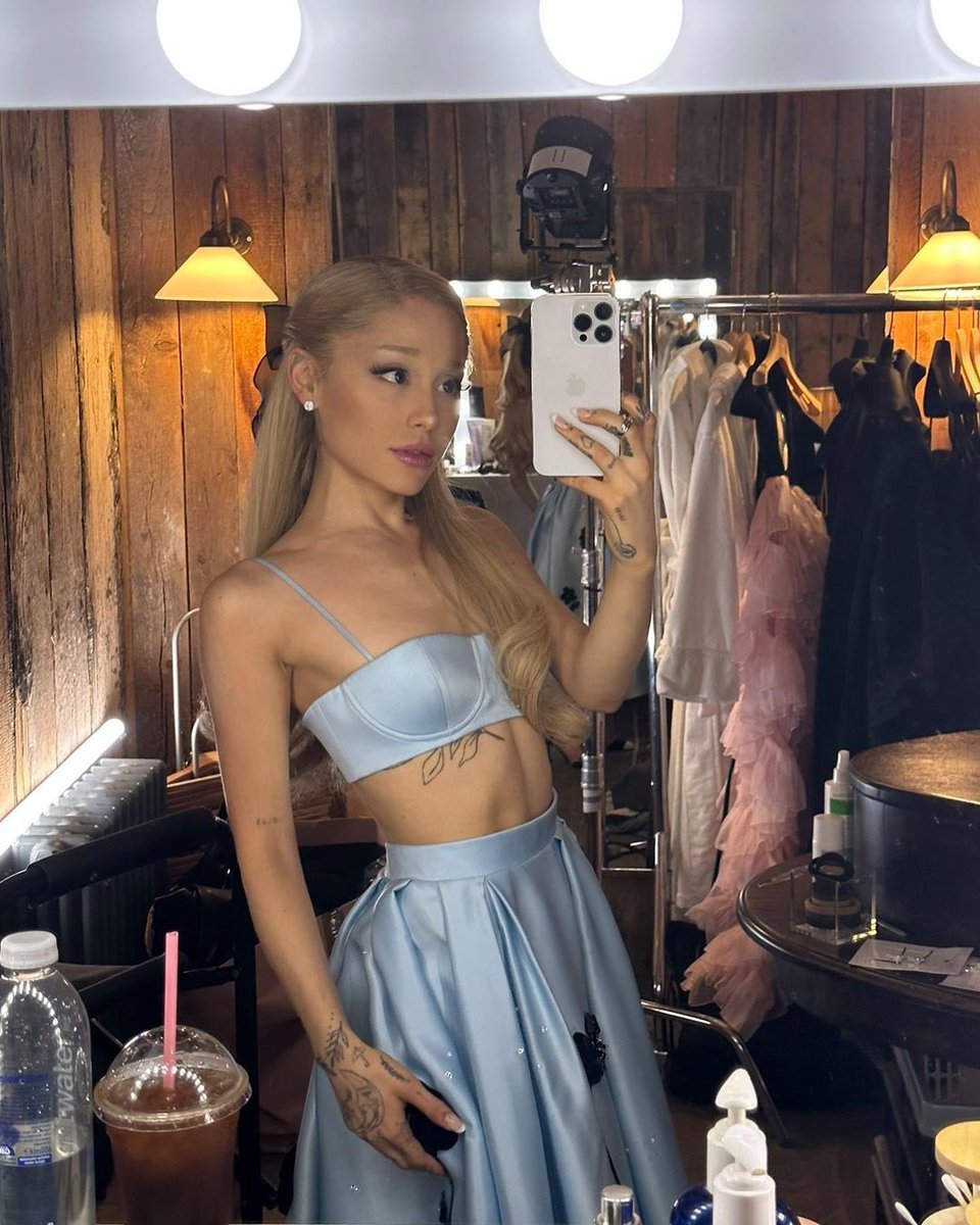 ArianaToday's tweet photo. Ariana via Instagram https://t.co/kUZAODyJWA