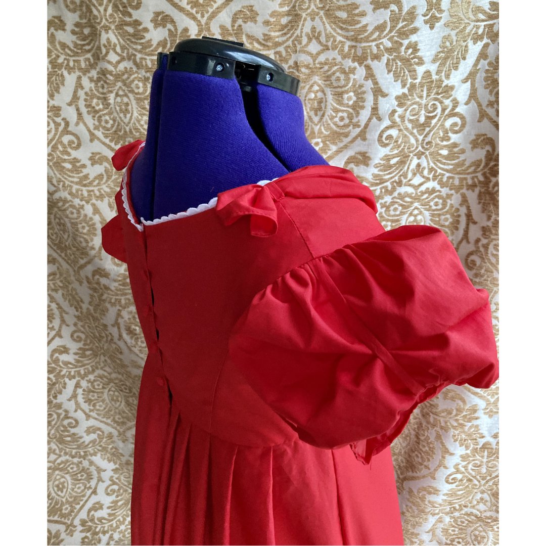 CulturalCurtis's tweet photo. Revamping my #etsyshop - I gave my sewing life a break in 2021 and I am ready to get back on track. This garment was the most popular commission for customer, drafted from a painting of Louise Chritiane Fugi (1826) #menwhosew #regencyfashion #fashionhistory https://t.co/Z0nHZz8GHl