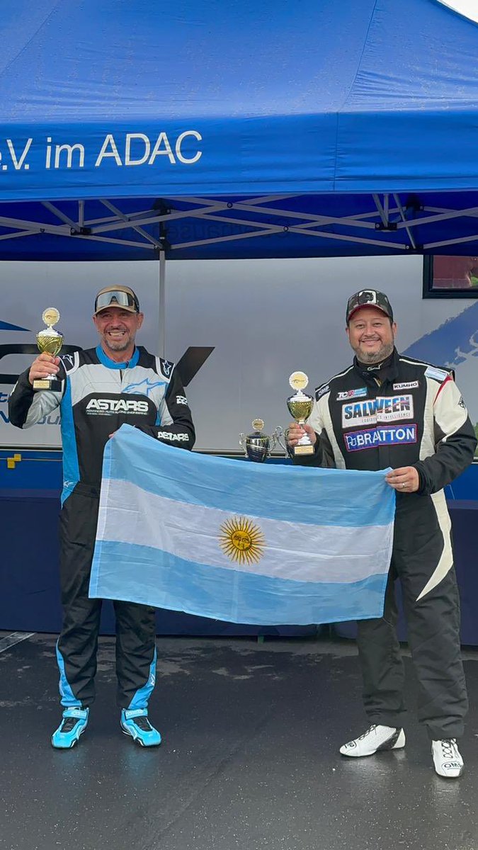 MercadoM75's tweet photo. Muy buena actuación de los 🇦🇷en Nürburgring. 
@febra33 fue 2 
@russof222 Fernigrini 4
Diego Gutiérrez 3 https://t.co/FO7VD3cafl