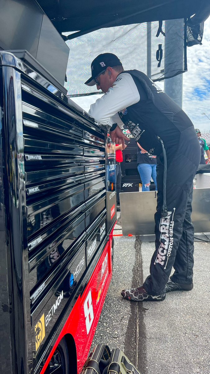 Group A practice is currently underway! <a href="/austindillon3/">Austin Dillon</a> and <a href="/KyleBusch/">Kyle Busch</a> will go out with Group B. 

<a href="/forthepeople/">Morgan & Morgan</a> | <a href="/MCustomGrills/">McLarenCustomGrills</a>