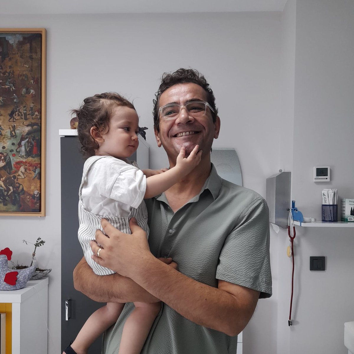 Bugün biraz sevilmiş olabilirim. Ekin ballı böreğim. 👼❤🤸‍♂️