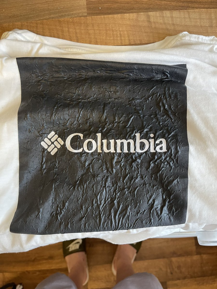 _startafire's tweet photo. Washed 3 times (at 40, as stated on the tag).. “Quality goods” @Columbia1938 https://t.co/GbU2V2ZVuy