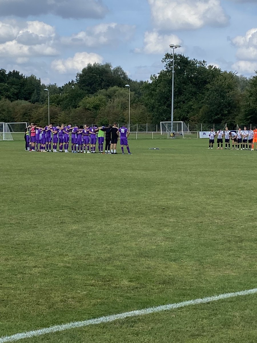 mark_sollis's tweet photo. Lovely tribute for Charlie before kick off from both teams and supporters @BaldockTownU18s https://t.co/UjoKcZAasr
