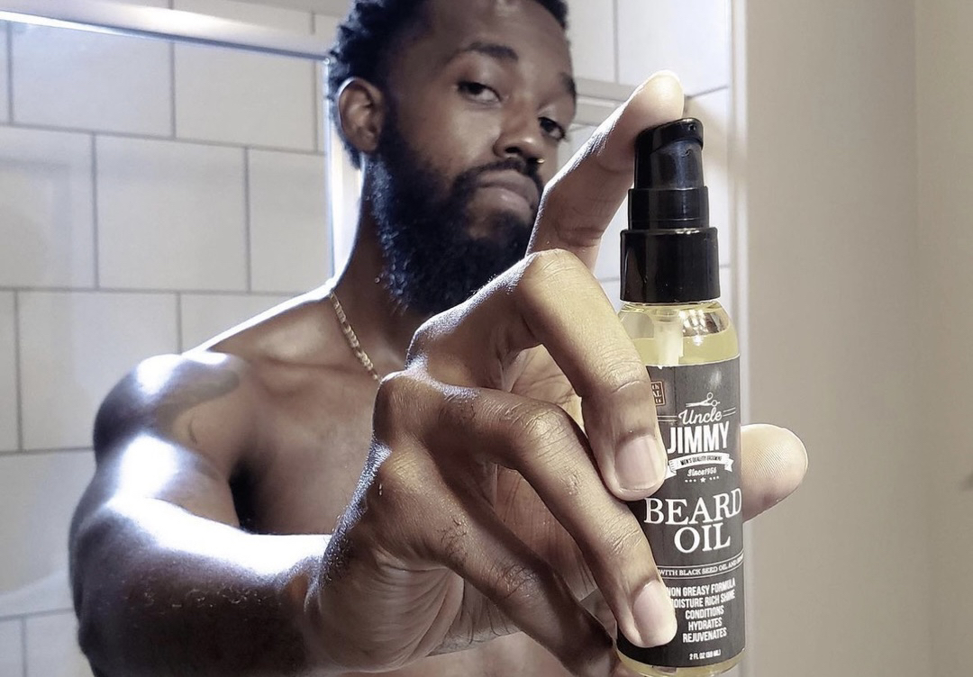 texturedtech's tweet image. Level up your beard game with Uncle Jimmy's Beard Oil! ✨💧 Experience the ultimate non-greasy formula that provides moisture-rich shine, conditioning, and hydration. 💦🌿 

Repost: @unclejimmyproducts

#UncleJimmy