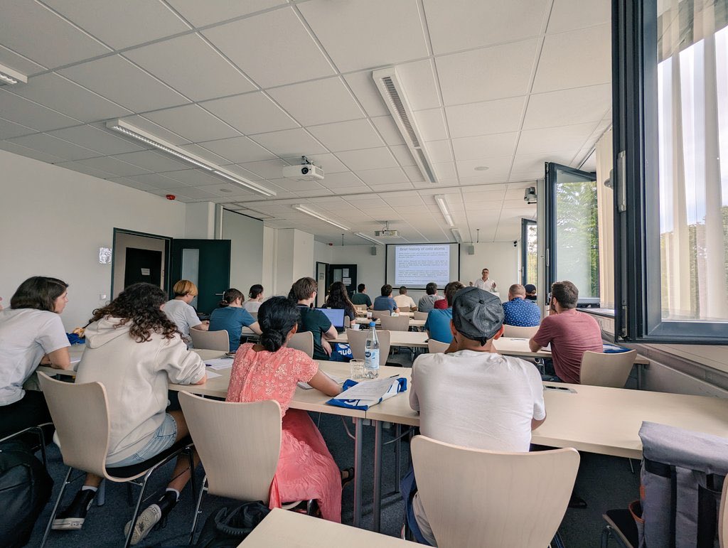 QuantumTechLab's tweet photo. Nuestro estudiante Guillermo Alejandro Pérez Lobato participó en la escuela de verano DQ Mat sobre aplicaciones de átomos fríos e iones en sensores y metrología, en la @UniHannover, del 20 al 25 de Agosto. #OrgulloCinvestav https://t.co/VRDpzoNTje