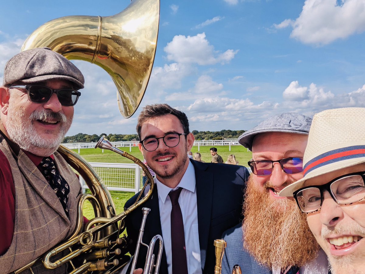 Brasssquad tweet media