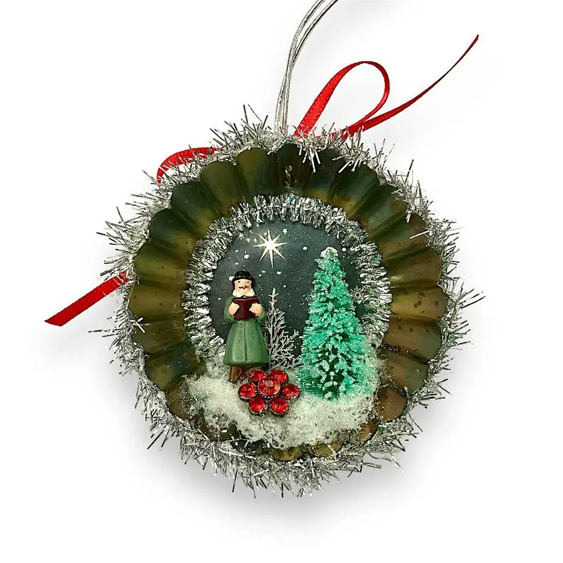 BluKatDesign's tweet photo. Retro Style Ornaments Rustic Tin Decorations - Etsy https://t.co/iBfJmLsPD2 #shopetsy #realhandmade https://t.co/Lj4ax9ALNC