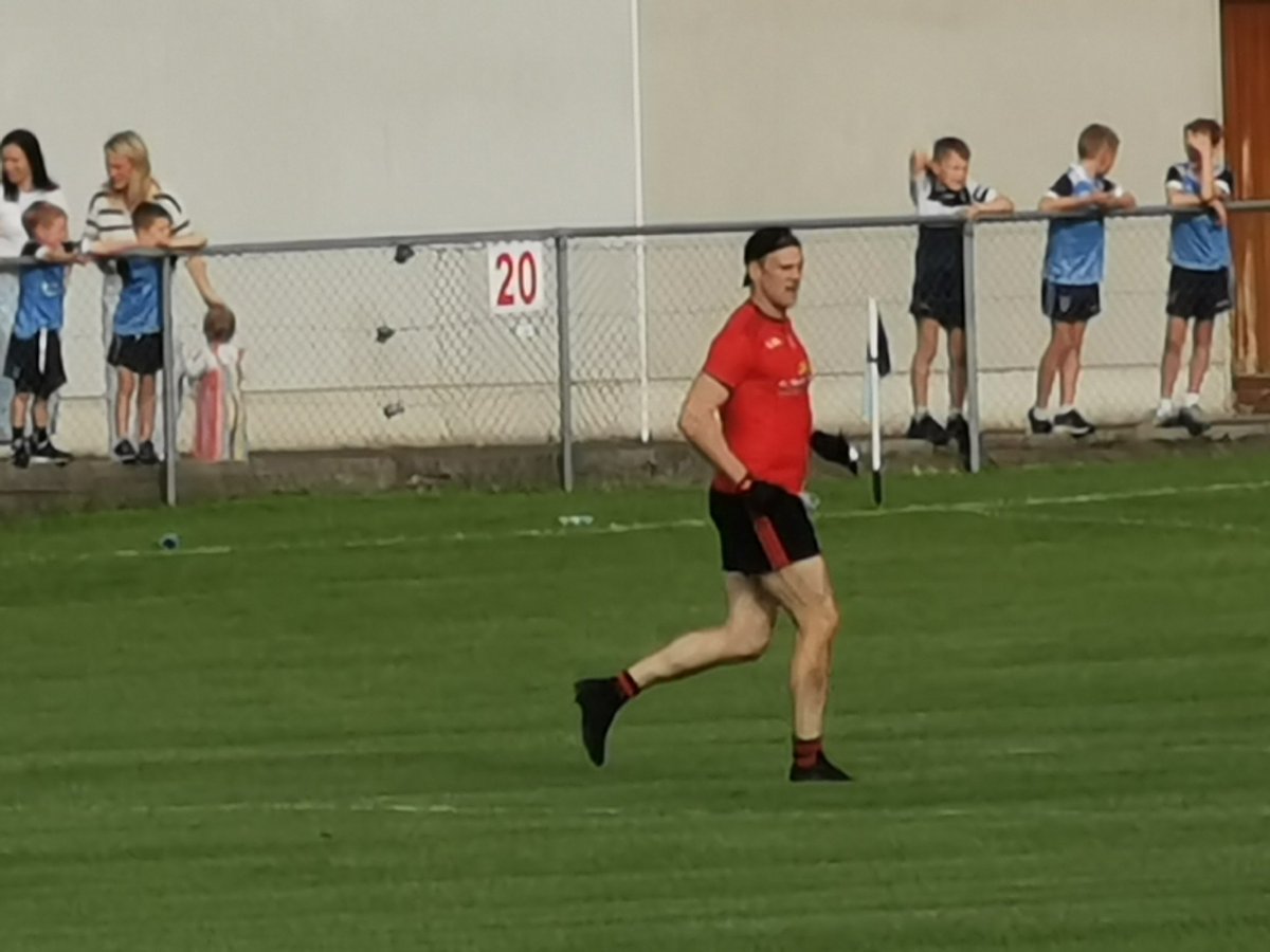 RefComeOn's tweet photo. Ronan mac out the pitch on the ball with the baseball cap back.

Hello fellow dudes https://t.co/XUdAcuHvr8