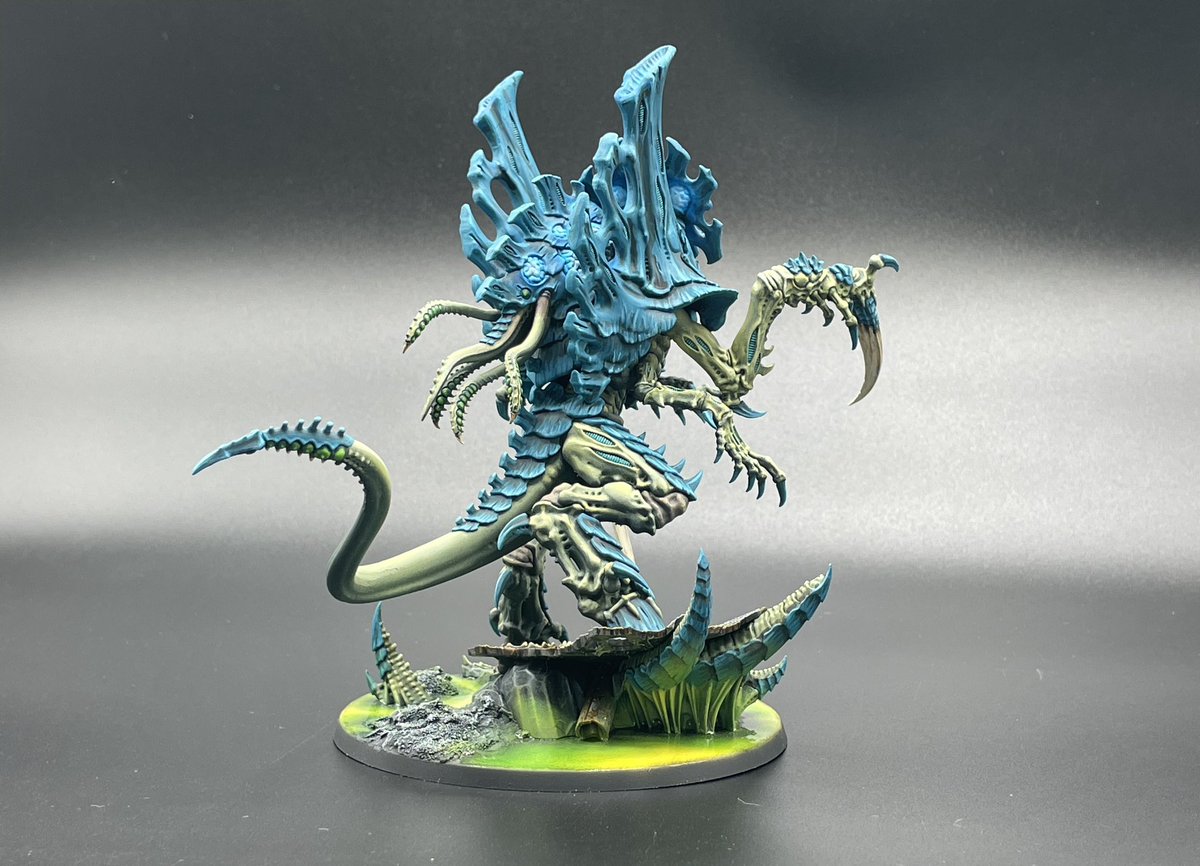 WarHamWorkshop's tweet photo. New Tyranids are dropping!

@jfdubeau got the opportunity to paint up a few for his swarm.

But check out our unboxing video to see what you can expect from these kits.

#AdWIP 
#New40k
#WarhammerCommunity 

https://t.co/jNLBqskGv3 https://t.co/YaCB5VWiKi