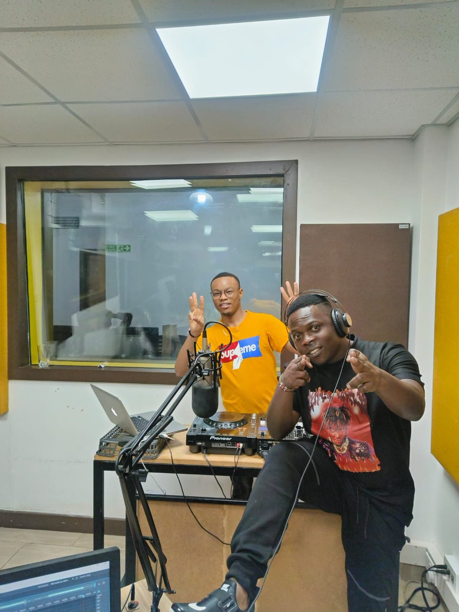 Ghetto Radio tweet media