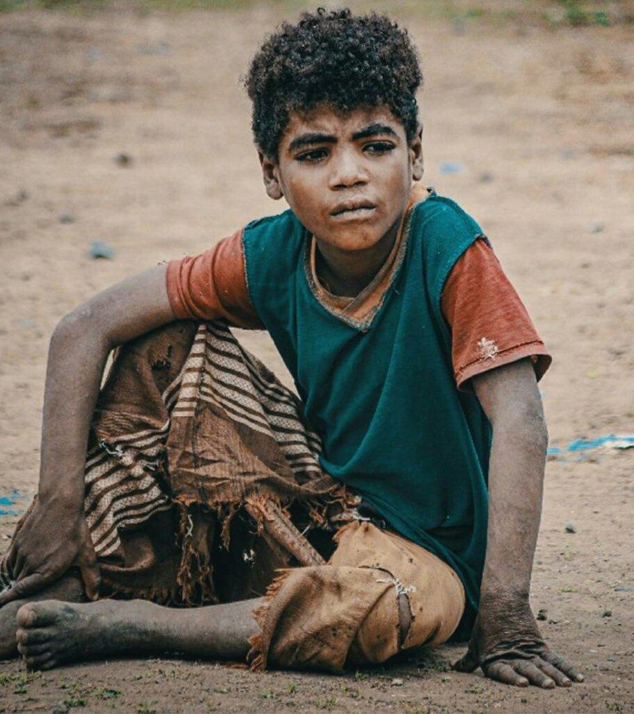 In Yemen, I have not met any socialist who reacted to the American embargo where thousands of children starve to death every year.

There is no difference between hypocritical socialists and hypocritical religious people.

#Yemenchildren
#Socialistsunday