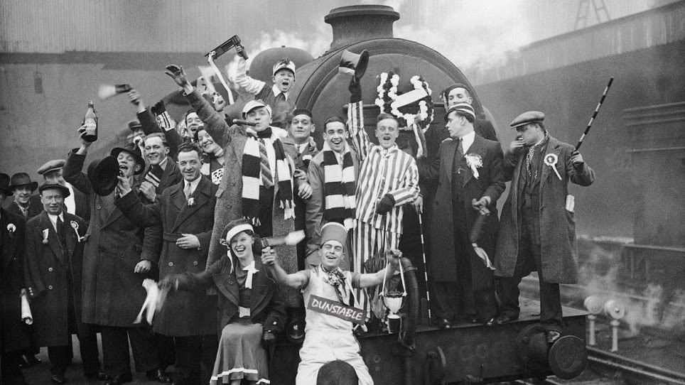 OnRegiment's tweet photo. @DTFCPOD We're on the Choo Choo Train. #ChooChoo https://t.co/L2Ed71YA16