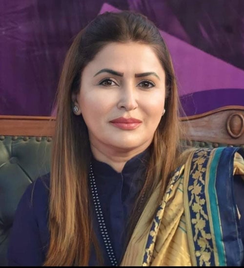 Anayta_Pahore's tweet photo. کسی کی گھٹیا سازش سے  جھوٹی افوا پہیلانے سے انسان تھوڑا شاکڈ ضرور ہوتا پر ھمت نھی ہارتا ہے،  ہماری بھادر جیالی ادی @ShaziaAttaMarri  کو عزت اللہ نے دی ہے اور اللہ پاک ادی  شازیہ عطا مری کو ہمیشہ کامیابیاں عطا کرے گا  آمین ثم آمین ۔۔
 دشمن جی دل تہ تیر بلاول بھٹو بینظیر ❤ https://t.co/Re9VsSGM7k