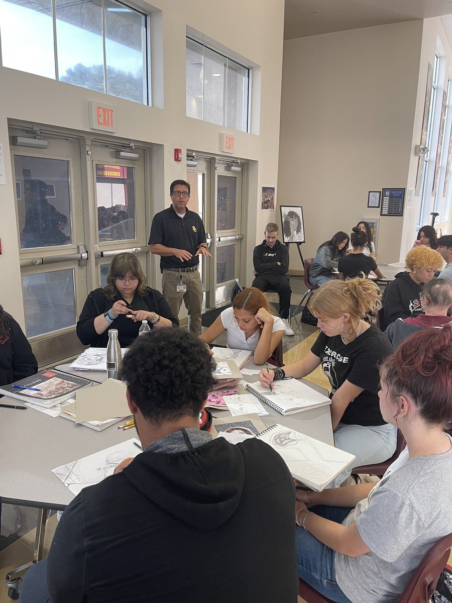DrMarkShanoff's tweet photo. Started my Friday with AP Art students at St. Cloud High School. Creativity lends itself across the student experience not just in one class! @Osceolaschools #SDOCGoodtoGreat #DayOneCulture https://t.co/YjR1BbcU4t