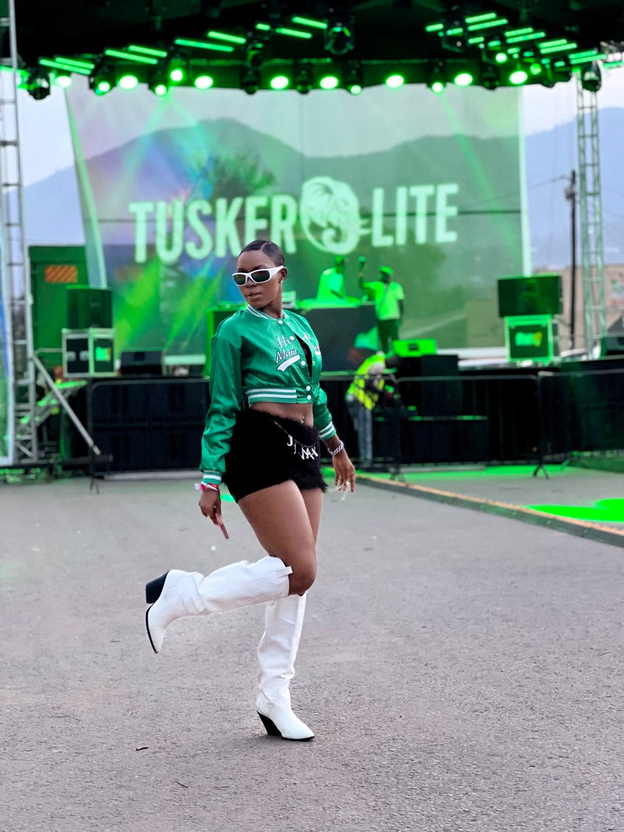 Fresh like Bread at the #Neonstreetrave after party 🔥
#TuskerLiteRwenzoriMarathon