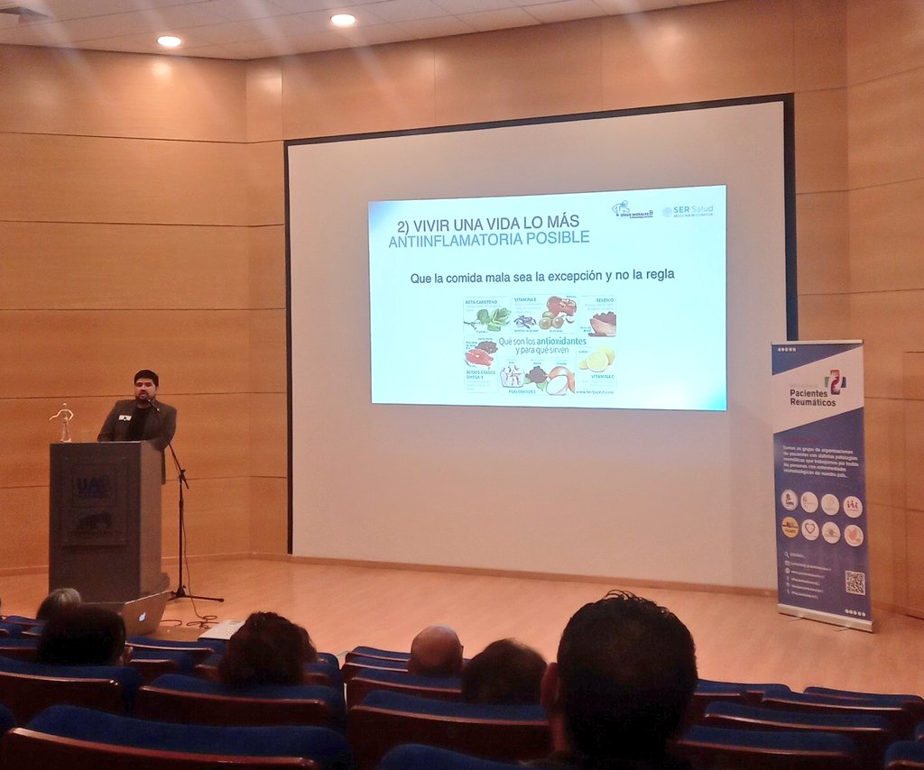PacientesReumCL's tweet photo. Continuamos con Diego Morales, kinesiólogo del Hospital Clínico de Antofagasta @hcuantofagasta para ver el manejo integral de las enfermedades reumáticas. https://t.co/Wvi0QUf898