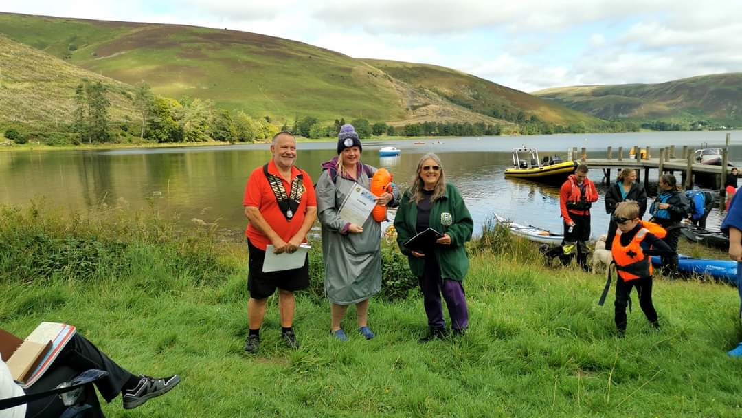 nnaffnaff's tweet photo. First swim event since I had my babies. Not long distance but such an iconic swim, perfect conditions and so well organised by the #BLDSA  #stmarysloch #wildswimming #scottishborders https://t.co/lWGR5ndQWt