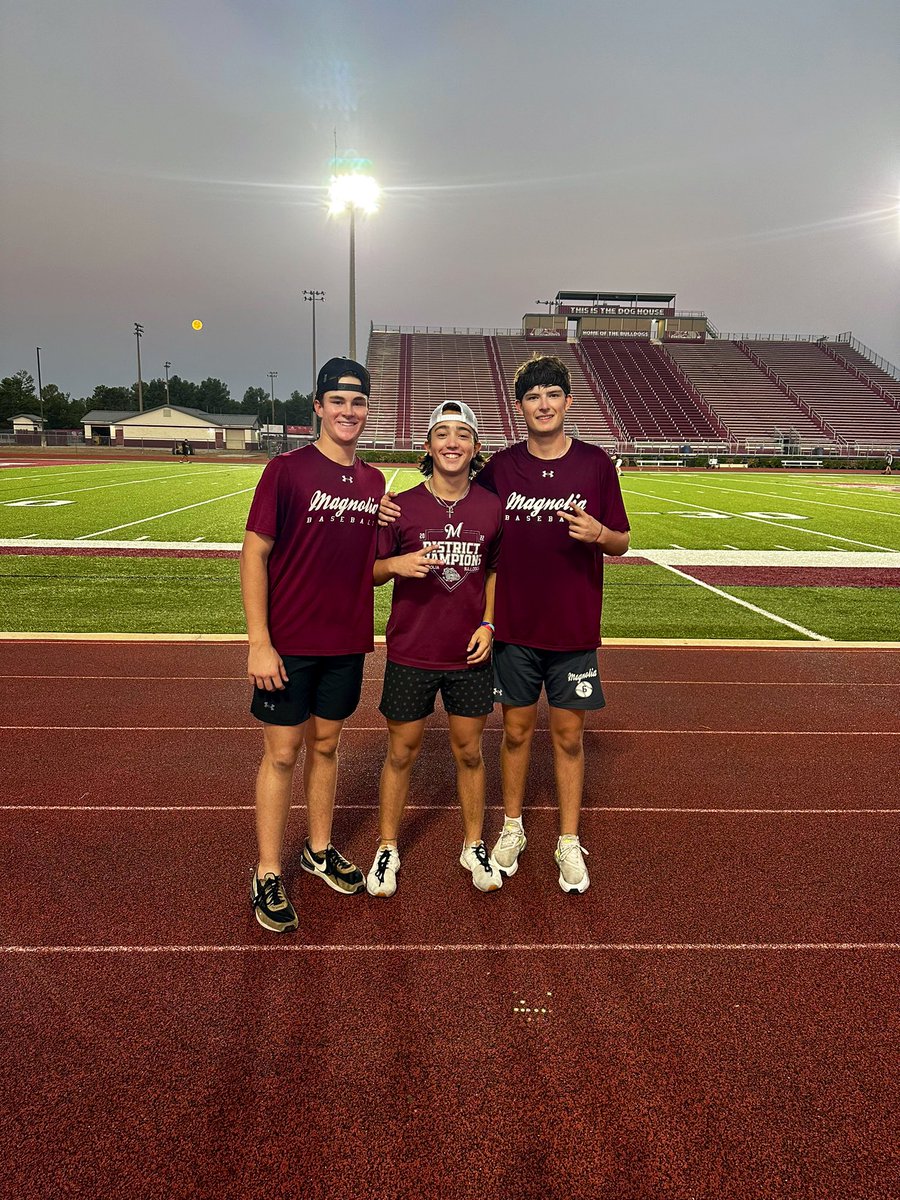 The <a href="/MagnoliaBasebal/">Magnolia Baseball</a> are off to a great start this off-season! 

These Bulldogs have been putting in work before the sun comes up! 

Huge shoutout to our ⭐️’s of the week Reed, Eli, and Mason for being DOGS all week and setting the tone! #BAB